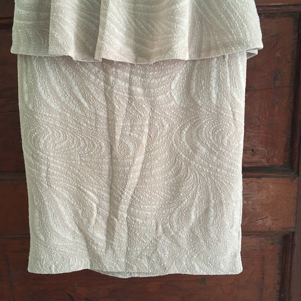 🎉HOST PICK 🎉 NWT Poetry Strapless Dress Size S - Picture 3 of 15